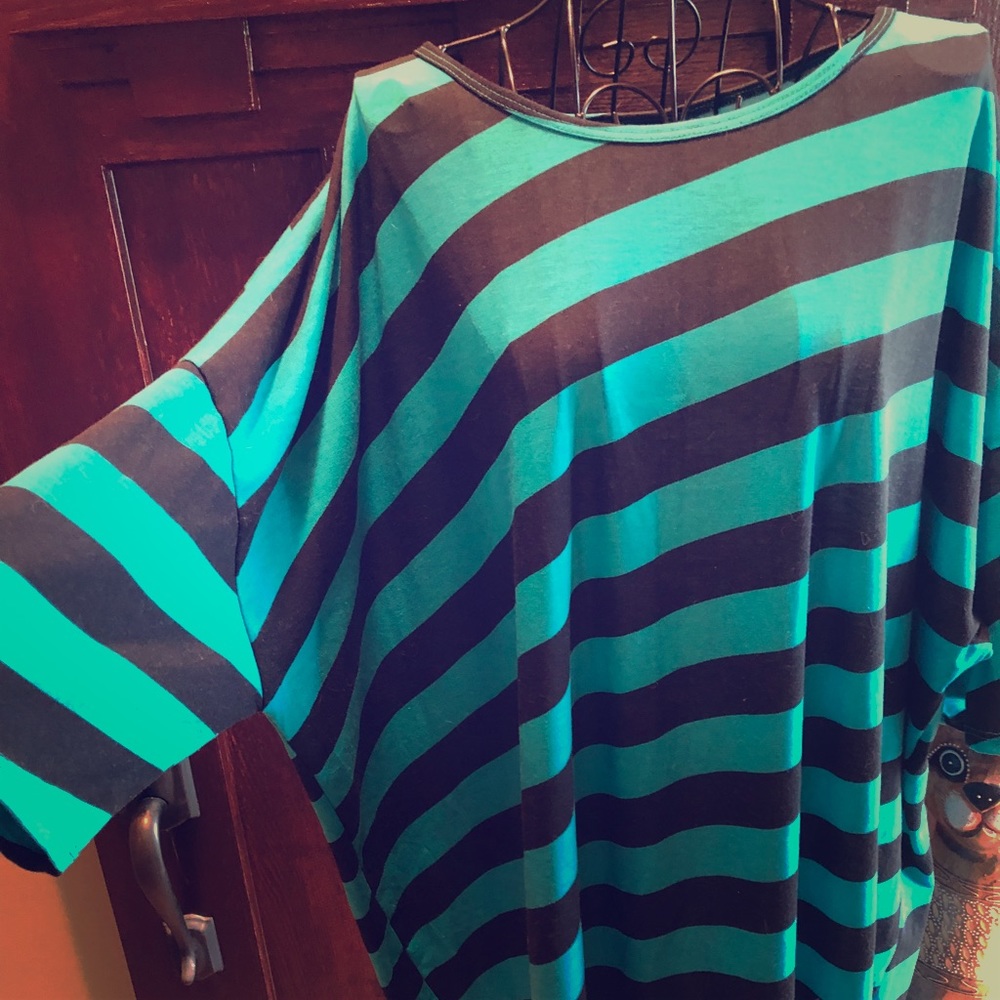 LuLaRoe Irma 2XL Teal & Black